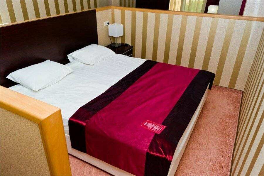 Фотографии номера VIP апартаменты в Гостинице Пионер Люкс Саратов