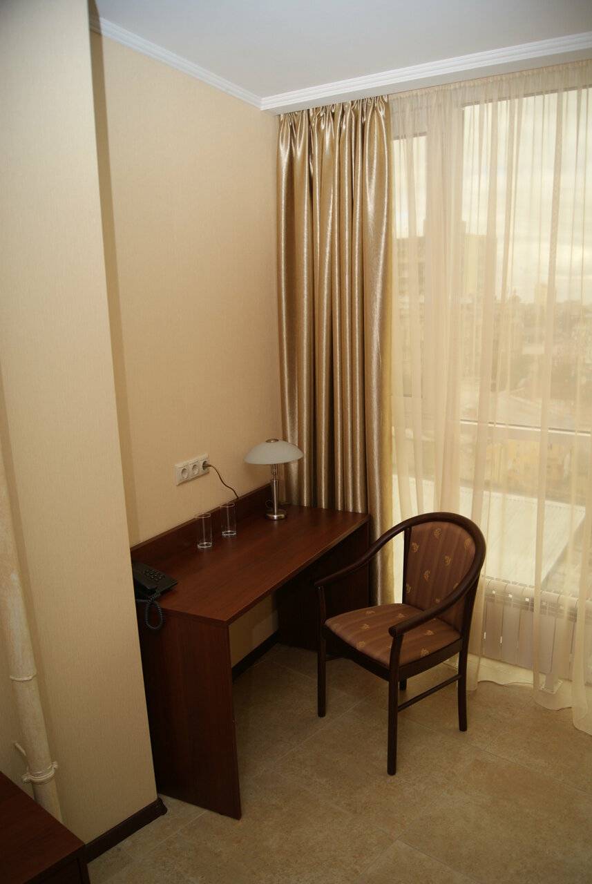 Фотографии номера Эконом ESNGL в Гостинице Пионер Люкс Саратов